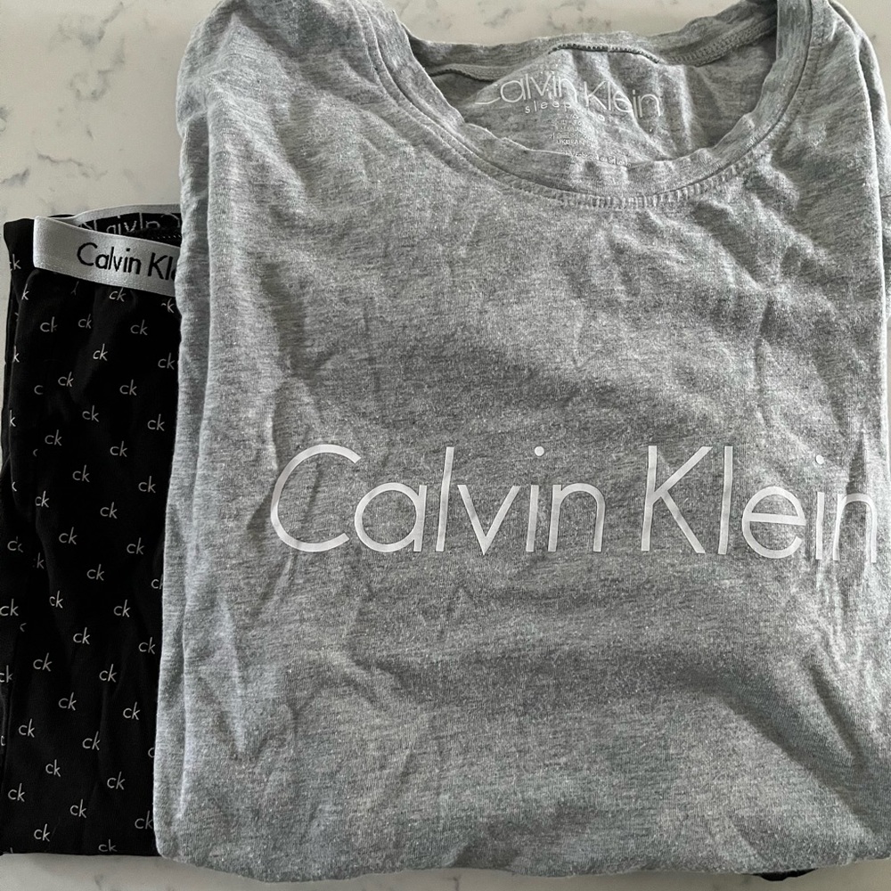 Calvin Klein Heather Gray & Black Sleepwear Set